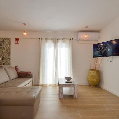הוילה אלקאודטה Mansion Alba חדר תמונה