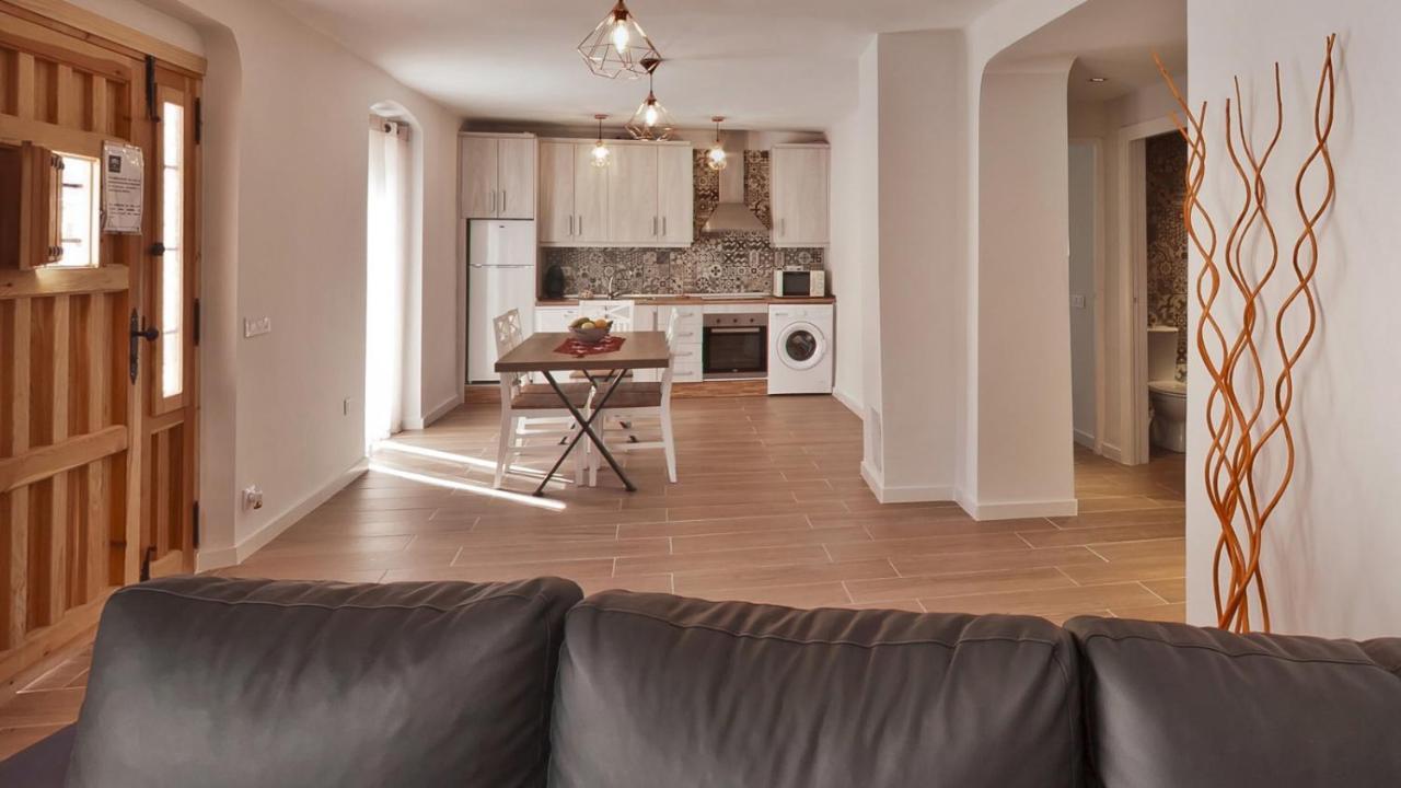 הוילה אלקאודטה Mansion Alba מראה חיצוני תמונה