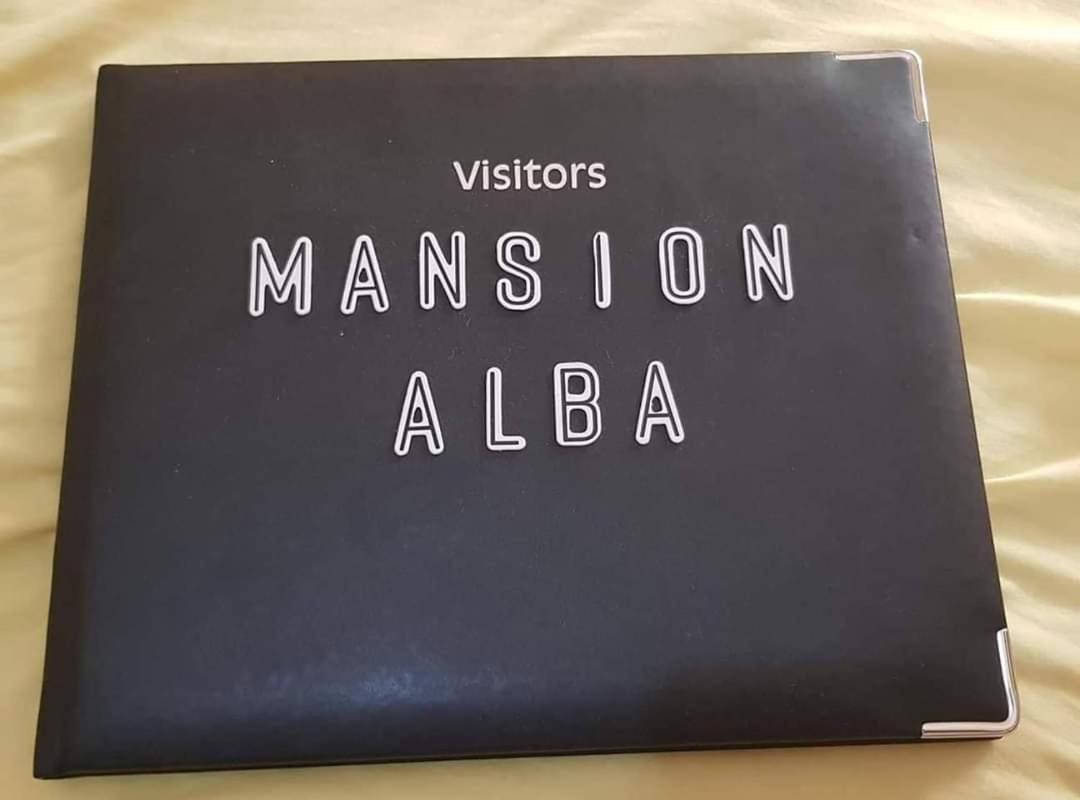 הוילה אלקאודטה Mansion Alba מראה חיצוני תמונה