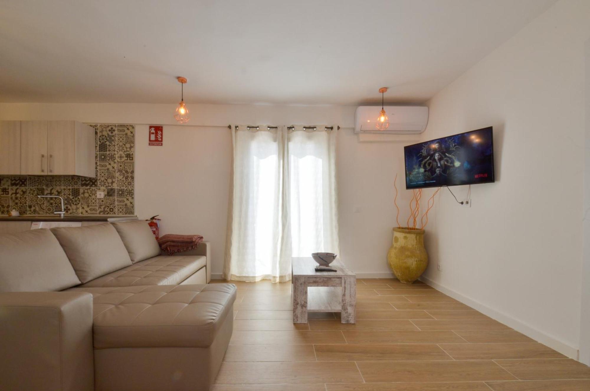 הוילה אלקאודטה Mansion Alba חדר תמונה