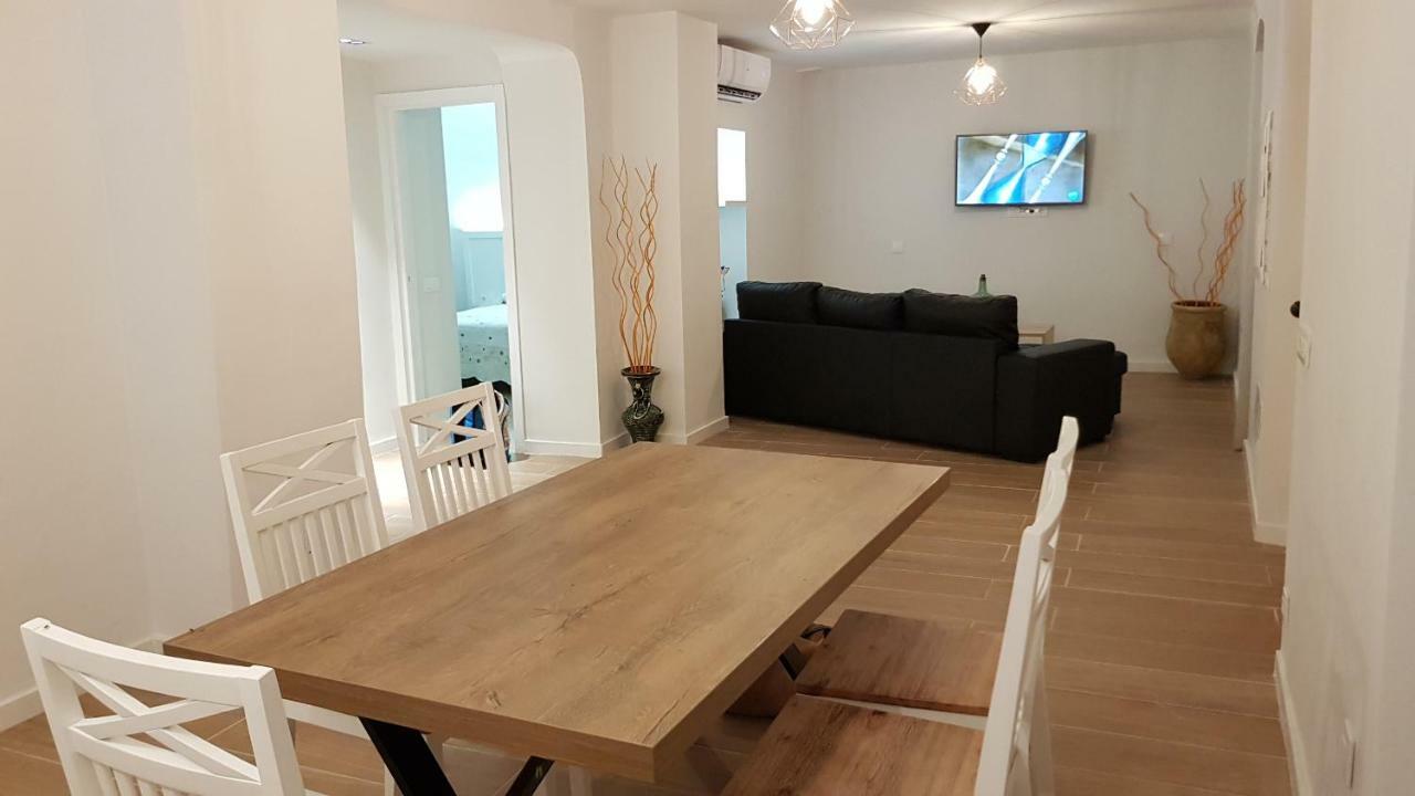 הוילה אלקאודטה Mansion Alba מראה חיצוני תמונה