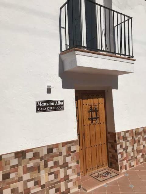 הוילה אלקאודטה Mansion Alba מראה חיצוני תמונה